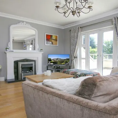 Salthill Townhouse With Parking * Galway